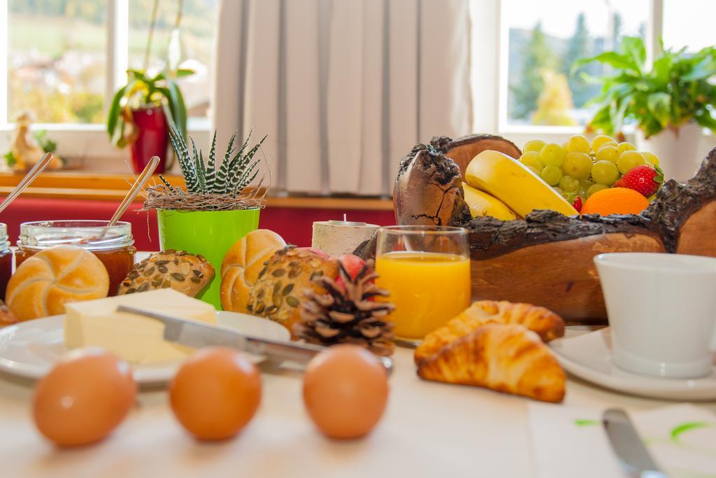 Hotel Zum Hasen Теренто Экстерьер фото